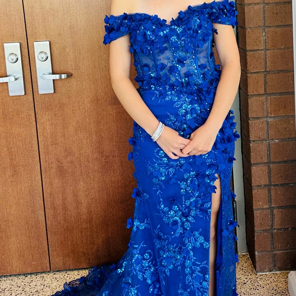 STUNNING royal blue Prom dress size 2